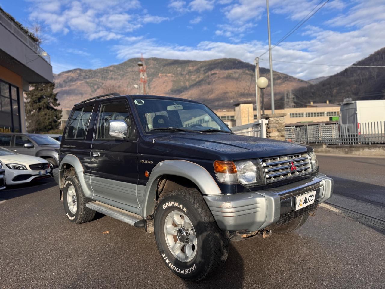 Mitsubishi Pajero 2.5 TDI Metal-top GLS Autocarro