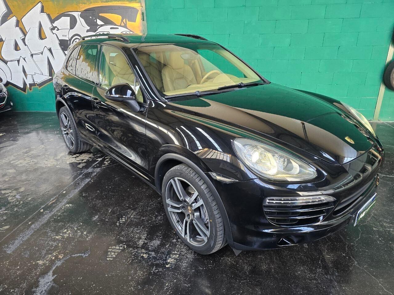 Porsche Cayenne 958 3.0 TDi *TETTO