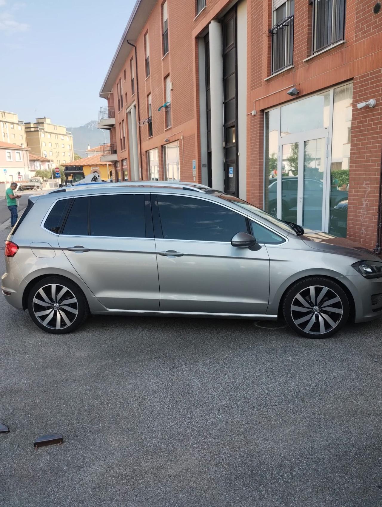 Volkswagen Golf Sportsvan 2.0 TDI DSG Highline BlueMotion Tech.
