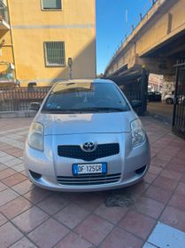 Toyota Yaris Verso 1.3i 16V cat Luna '03