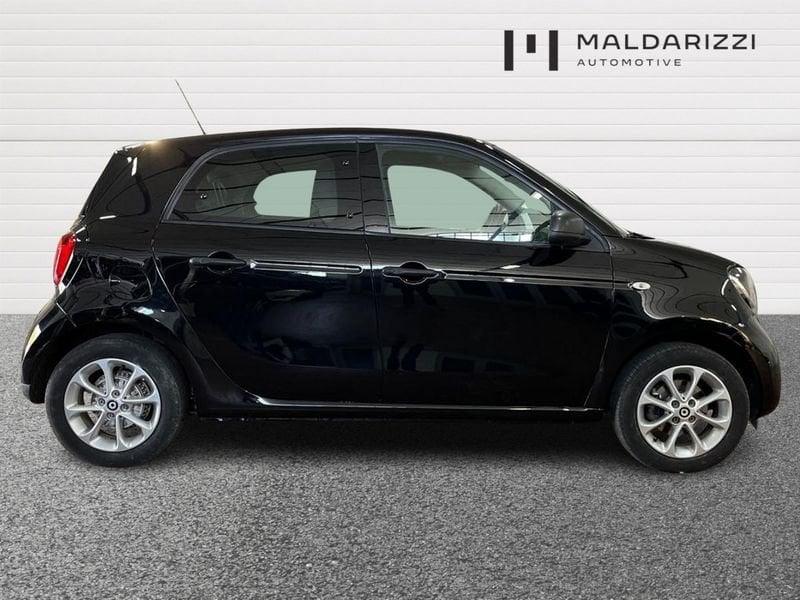smart forfour II 2015 1.0 Youngster 71cv twinamic my18