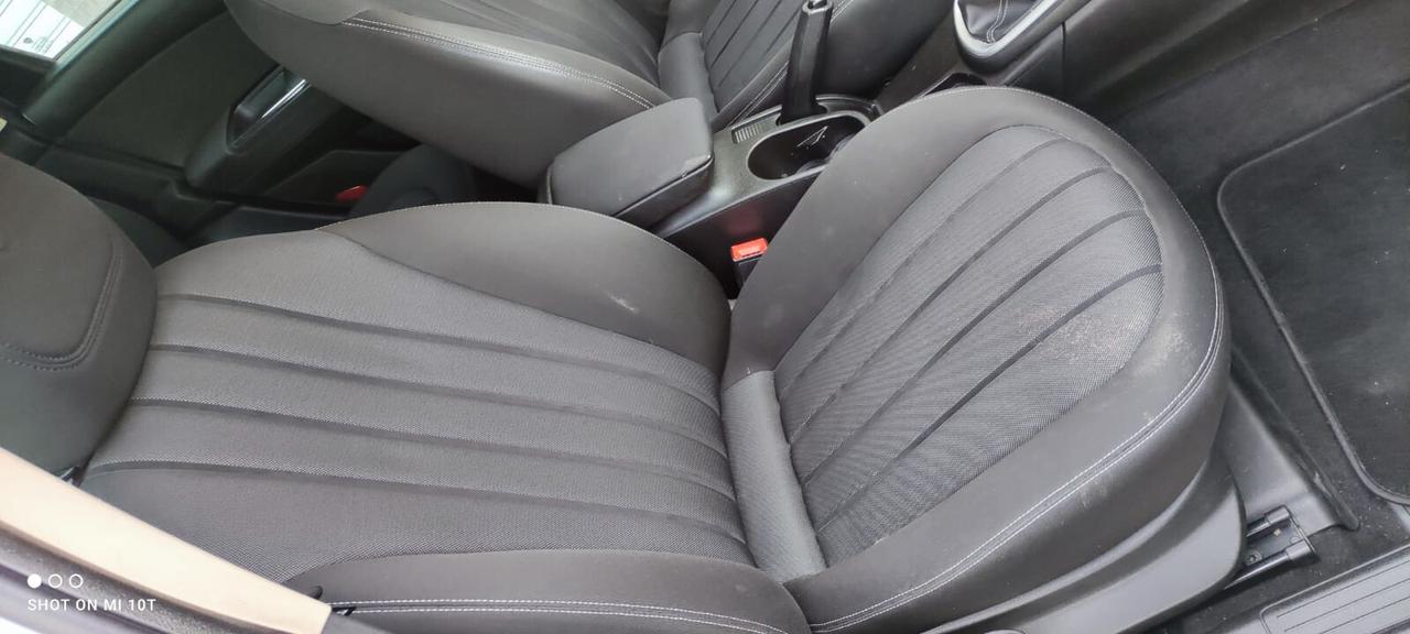 Lancia Delta 1.6 MJT DPF 105 CV Silver