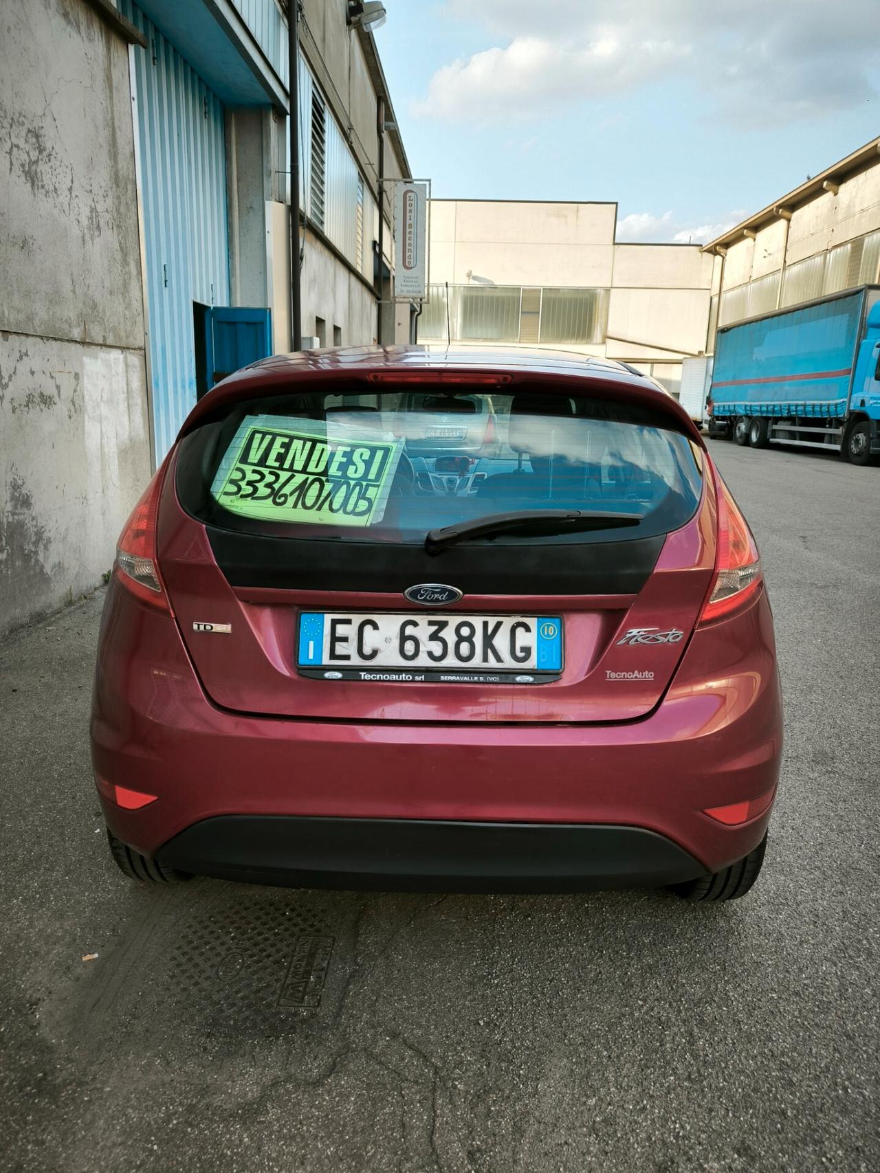 Ford Fiesta 1.4 TDCi 5p. Ghia neopatentati
