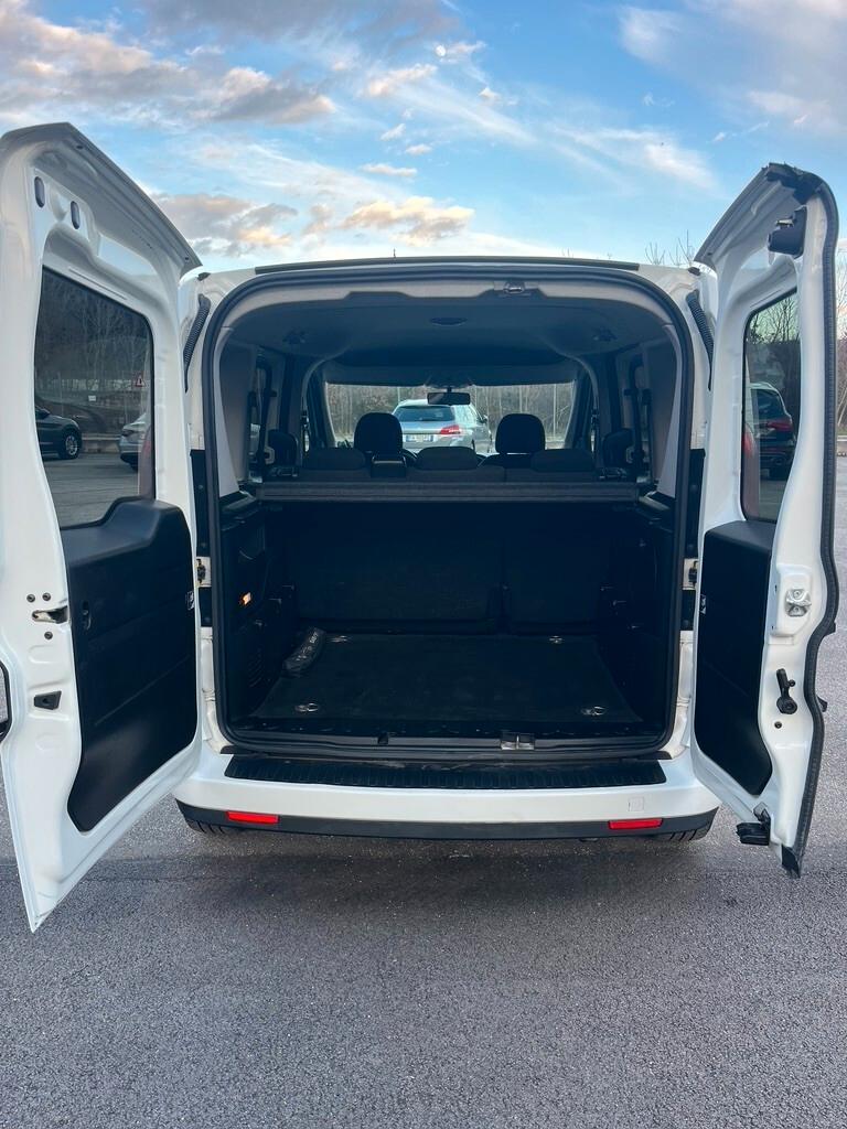Fiat Doblo Doblò 1.6 MJT 120CV S&S Lounge 75000 KM
