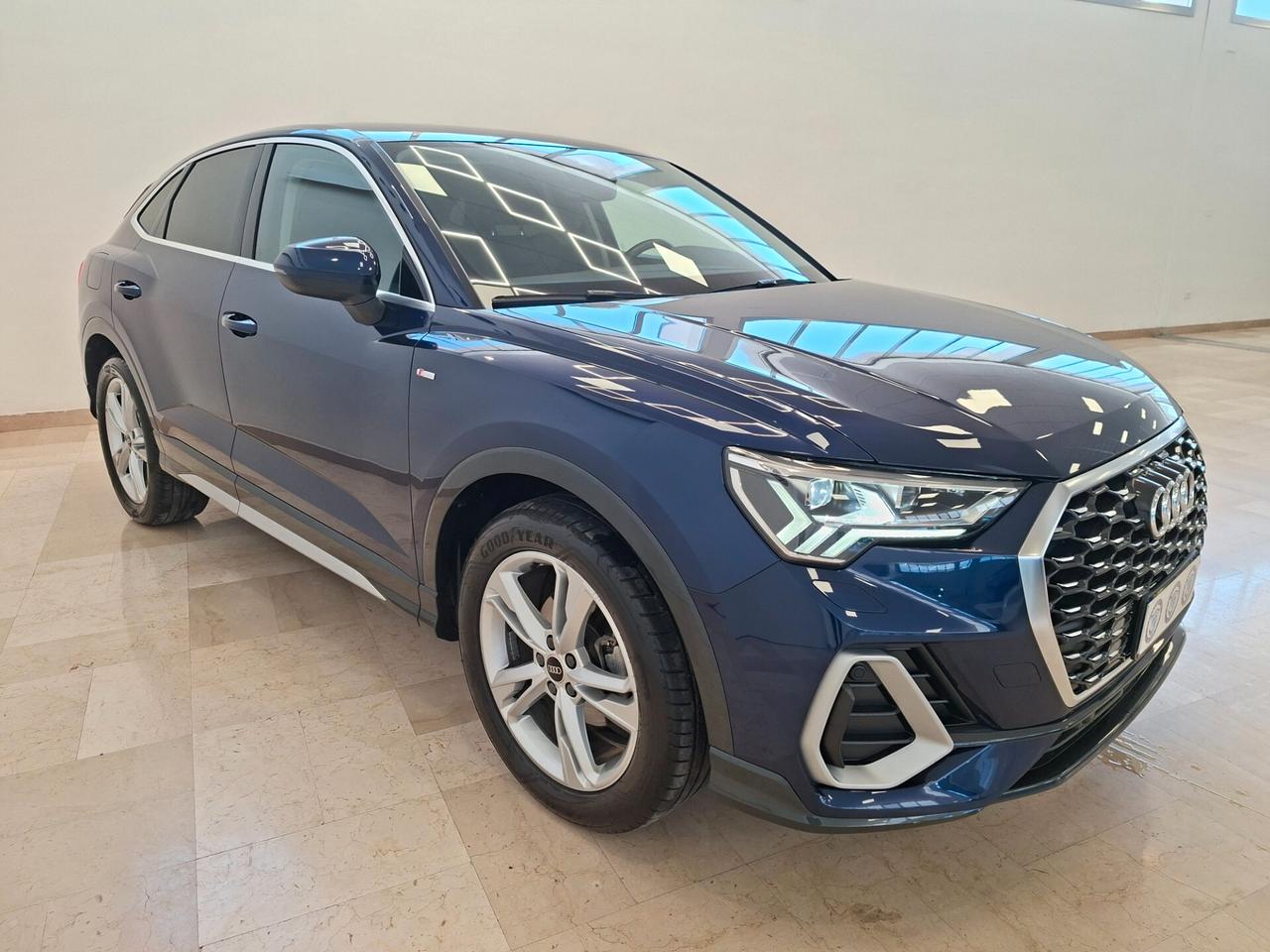 Audi Q3 SPB 35 TDI S tronic line edition