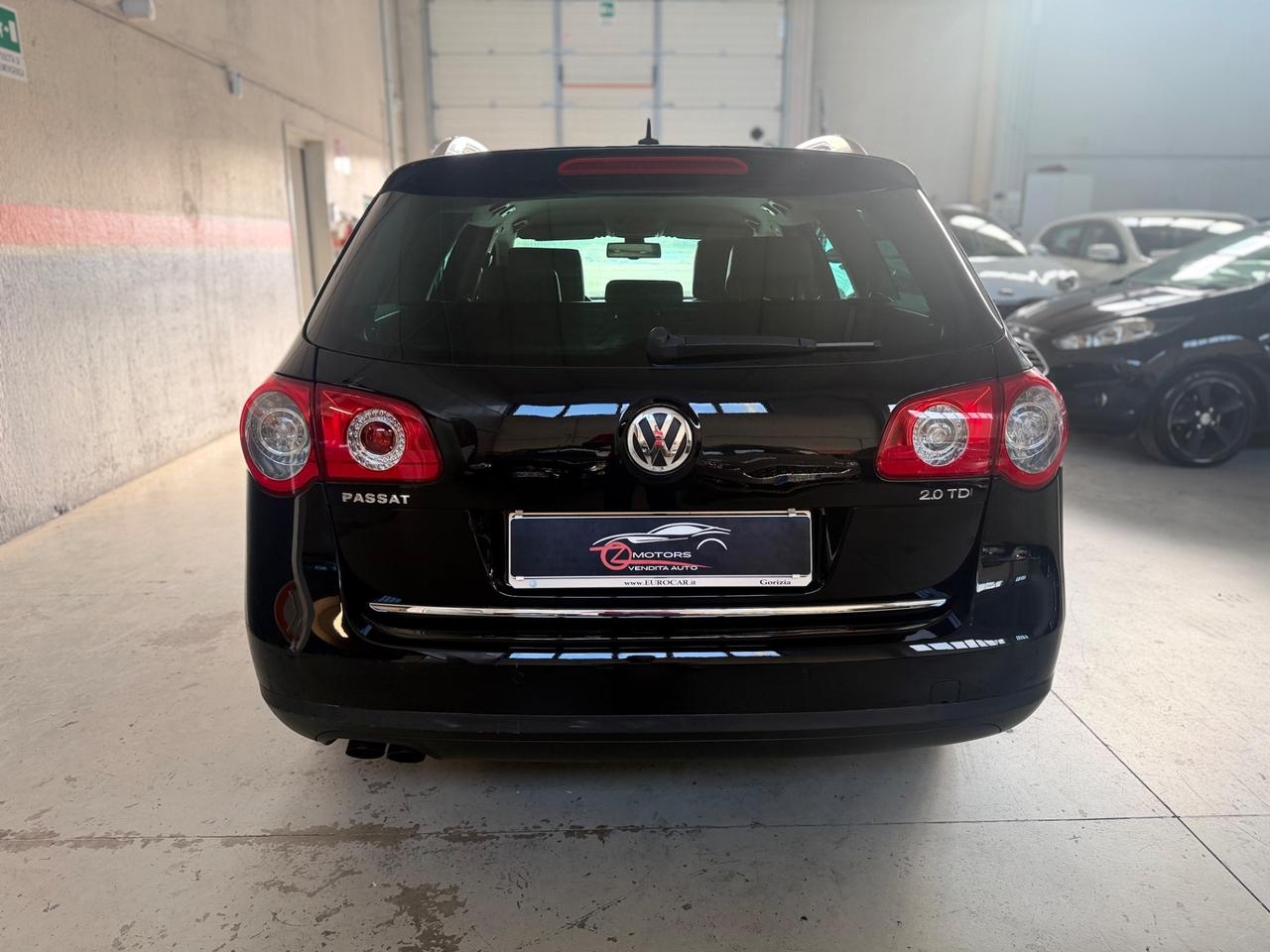 Volkswagen Passat 2.0 TDI DPF DSG Highline NEOPATENTATI