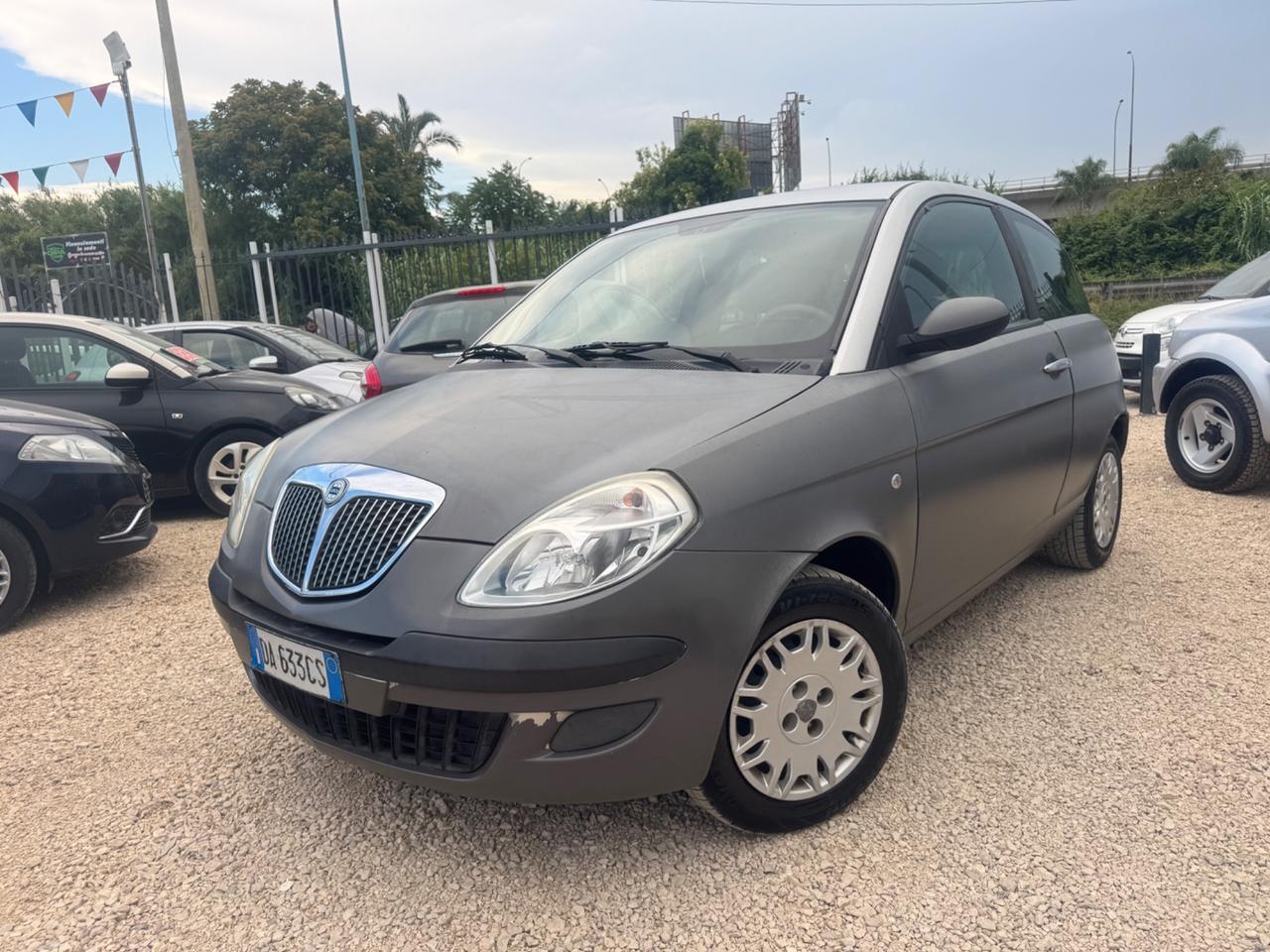 Lancia Ypsilon 1.2 Oro