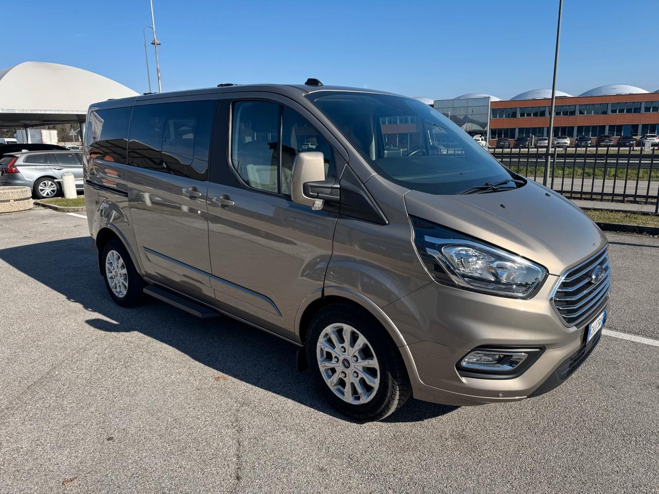 Ford Tourneo Custom Tit 2.0EcoBlue-Hybrid 130CV 8p.