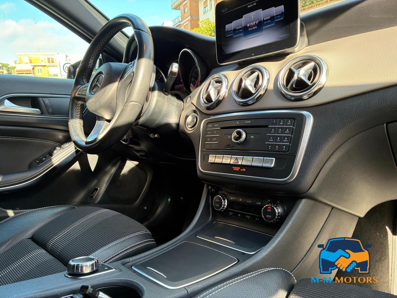 Mercedes GLA 200d Business auto 136 cv