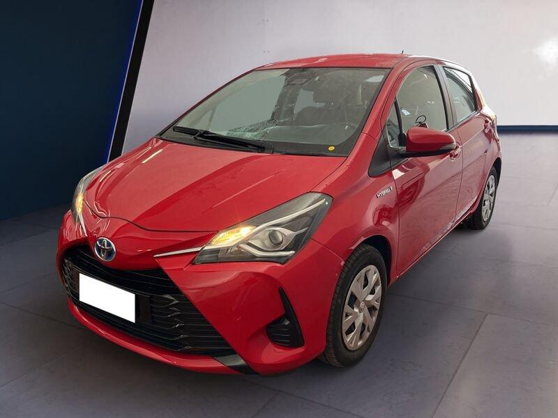 Toyota Yaris III 2017 5p 1.5h Cool my18