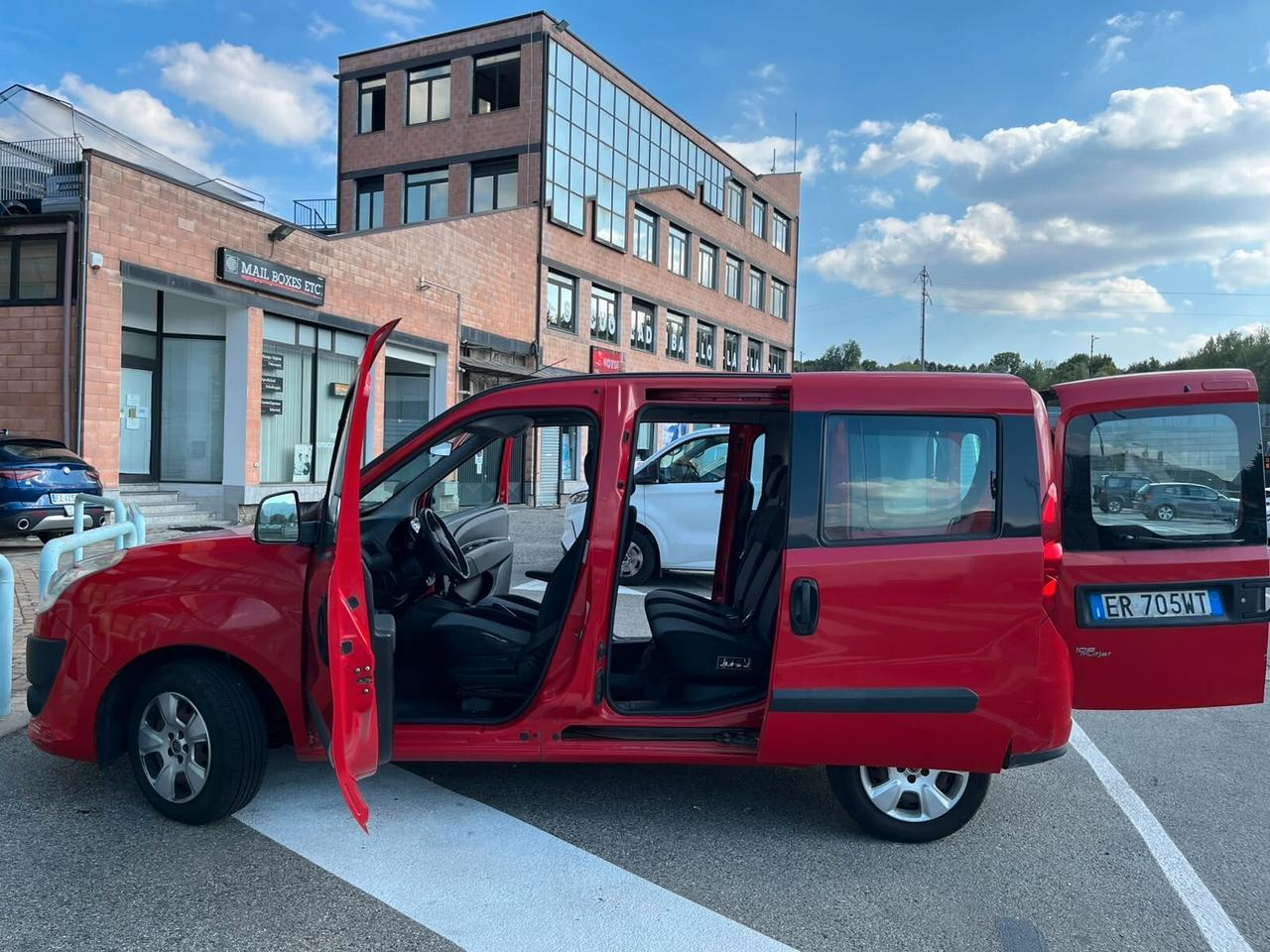 Fiat Doblo 1.6 Diesel 105 cv MJT Autocarro 5 Posti