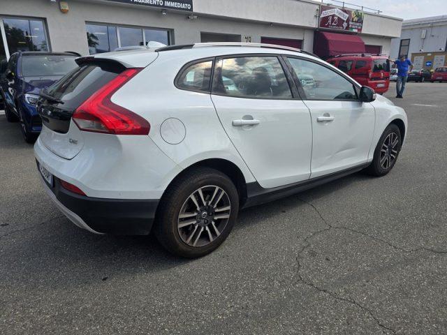 VOLVO V40 Cross Country D2 Business PERMUTE - LEGGERE DESCRIZIONE