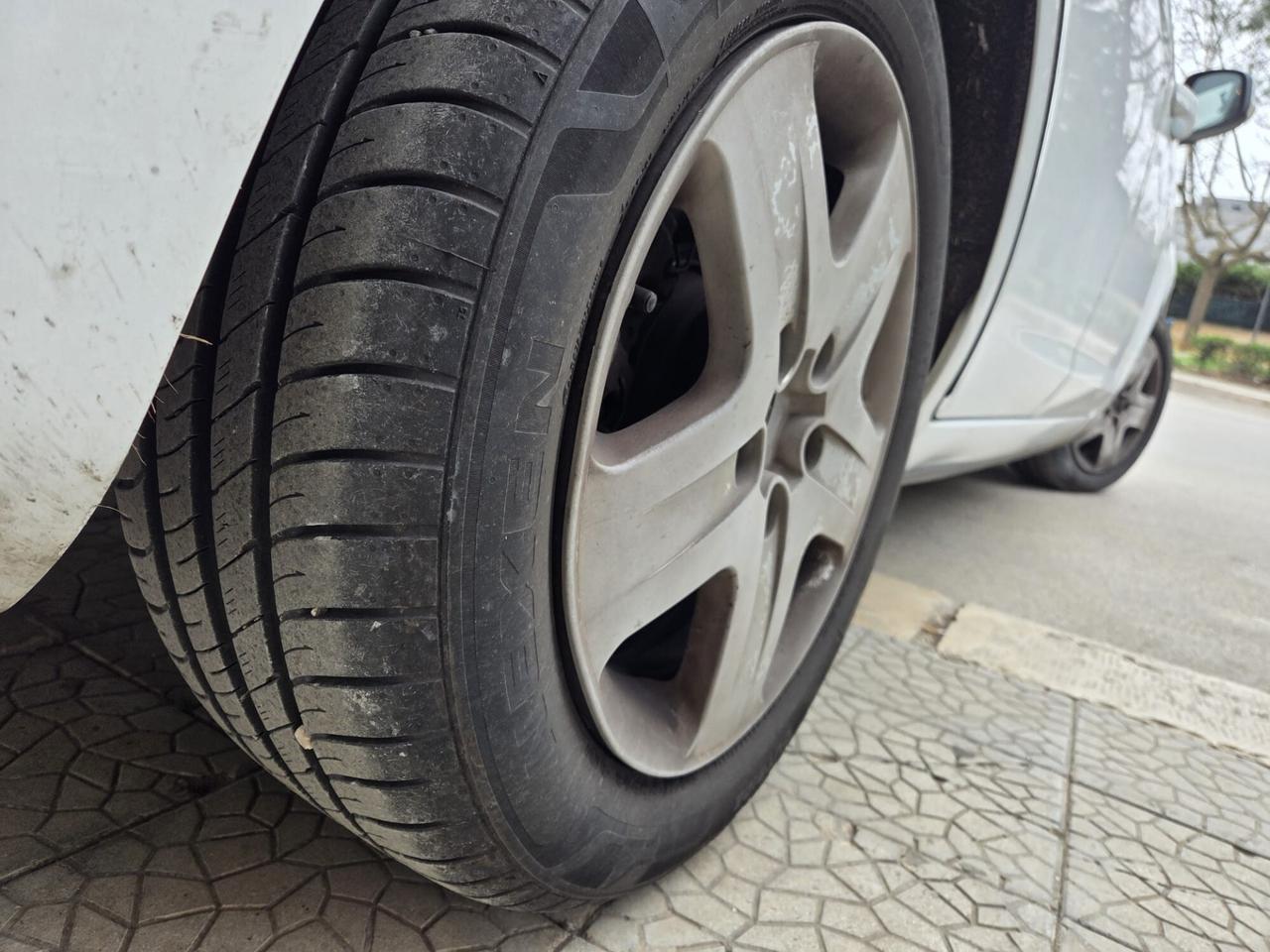 FORD FOCUS 1.6 TDCi 90CV STATION WAGON UNICO PROP.