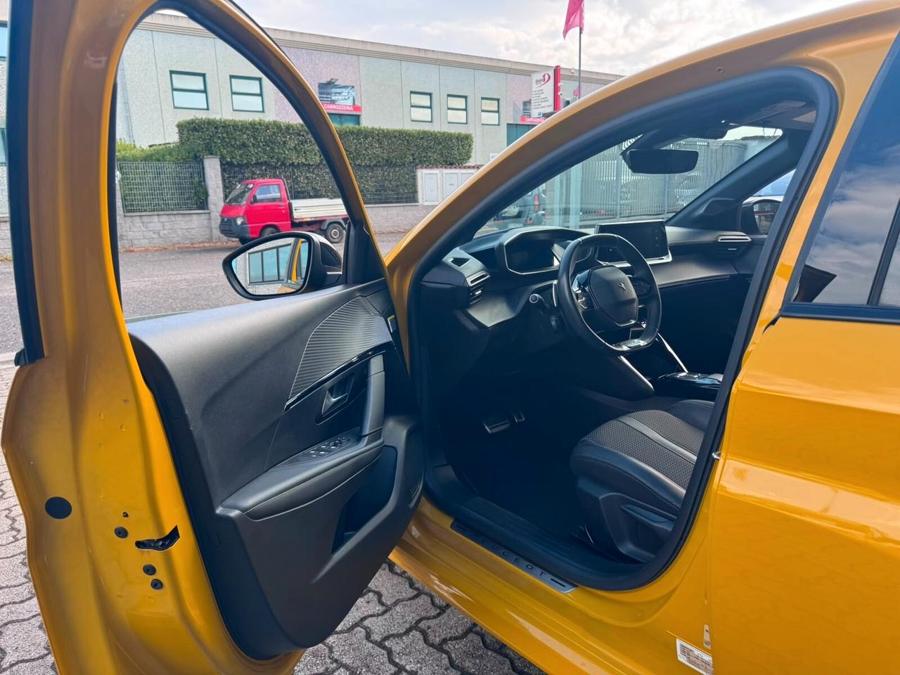 Peugeot 208 PureTech 100 Stop&Start 5 porte GT