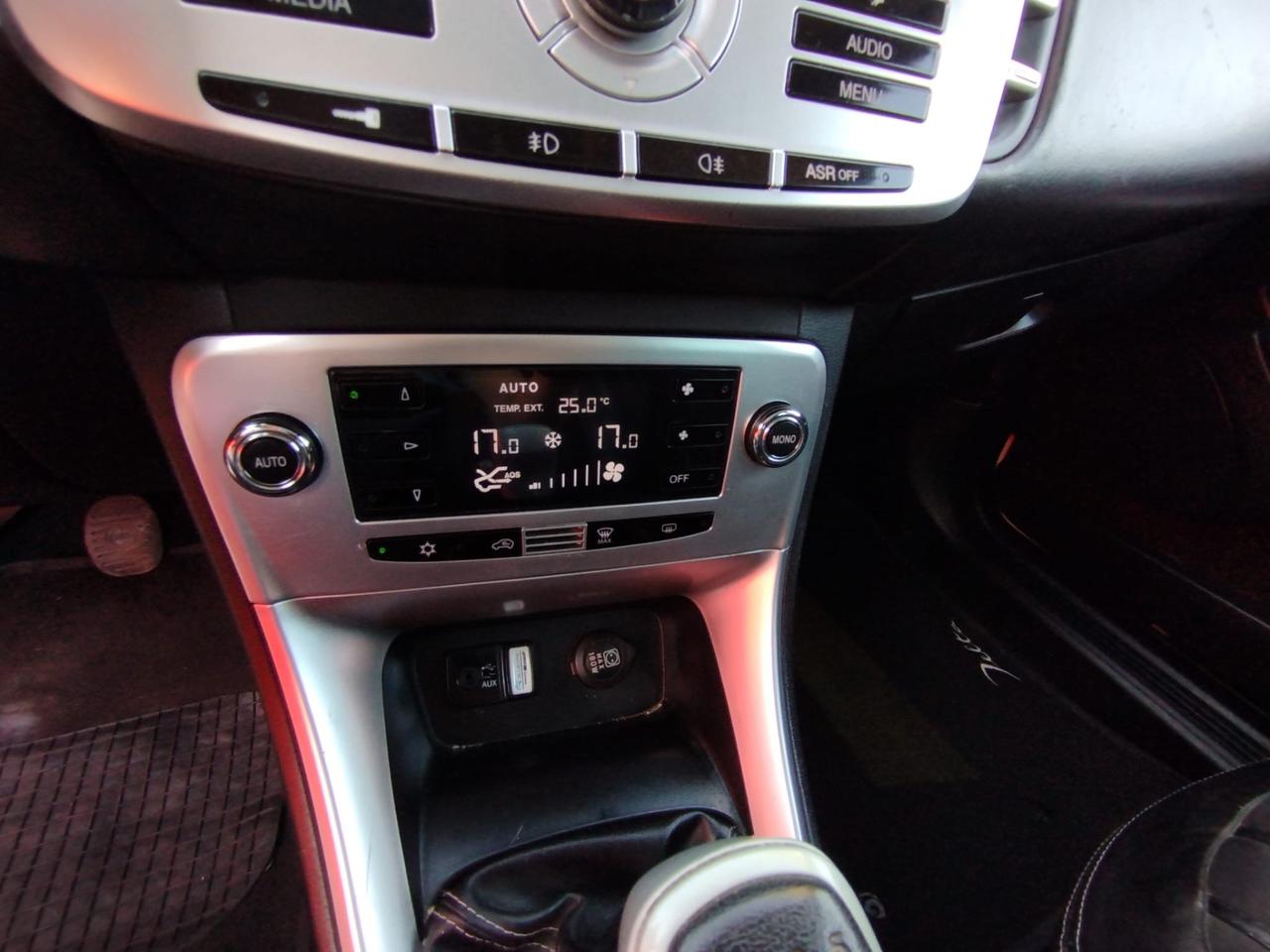 Lancia Delta 1.4 T-Jet 120 CV Silver Ecochic GPL