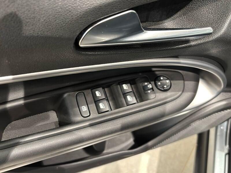 Jeep Avenger Avenger 1.2 Turbo 110 CV MHEV Summit