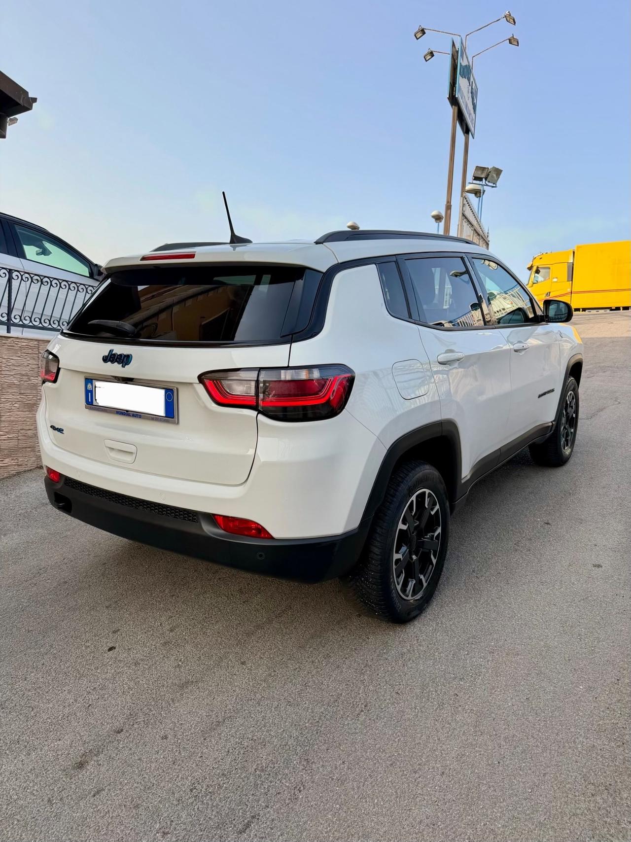 Jeep Compass 1.3 Turbo T4 240 CV PHEV AT6 4xe Trailhawk