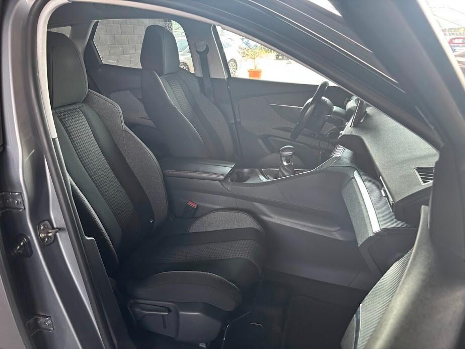 Peugeot 3008 BlueHDi 120 CV