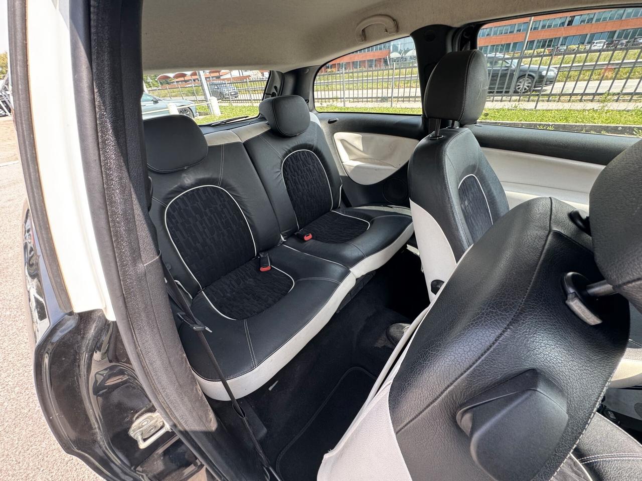 Lancia Ypsilon 1.3 MJT 75CV Elle Edition