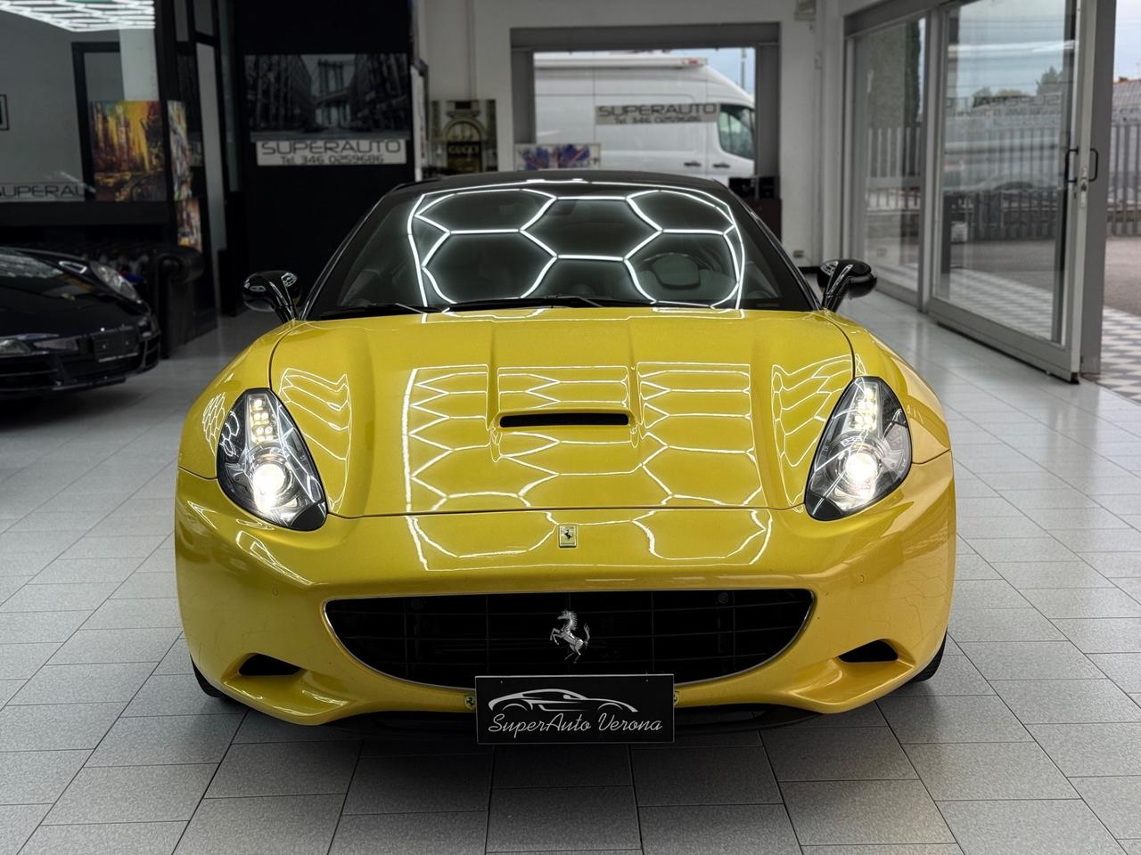 GIALLOTRIPLOSTRATO Ferrari California DCT