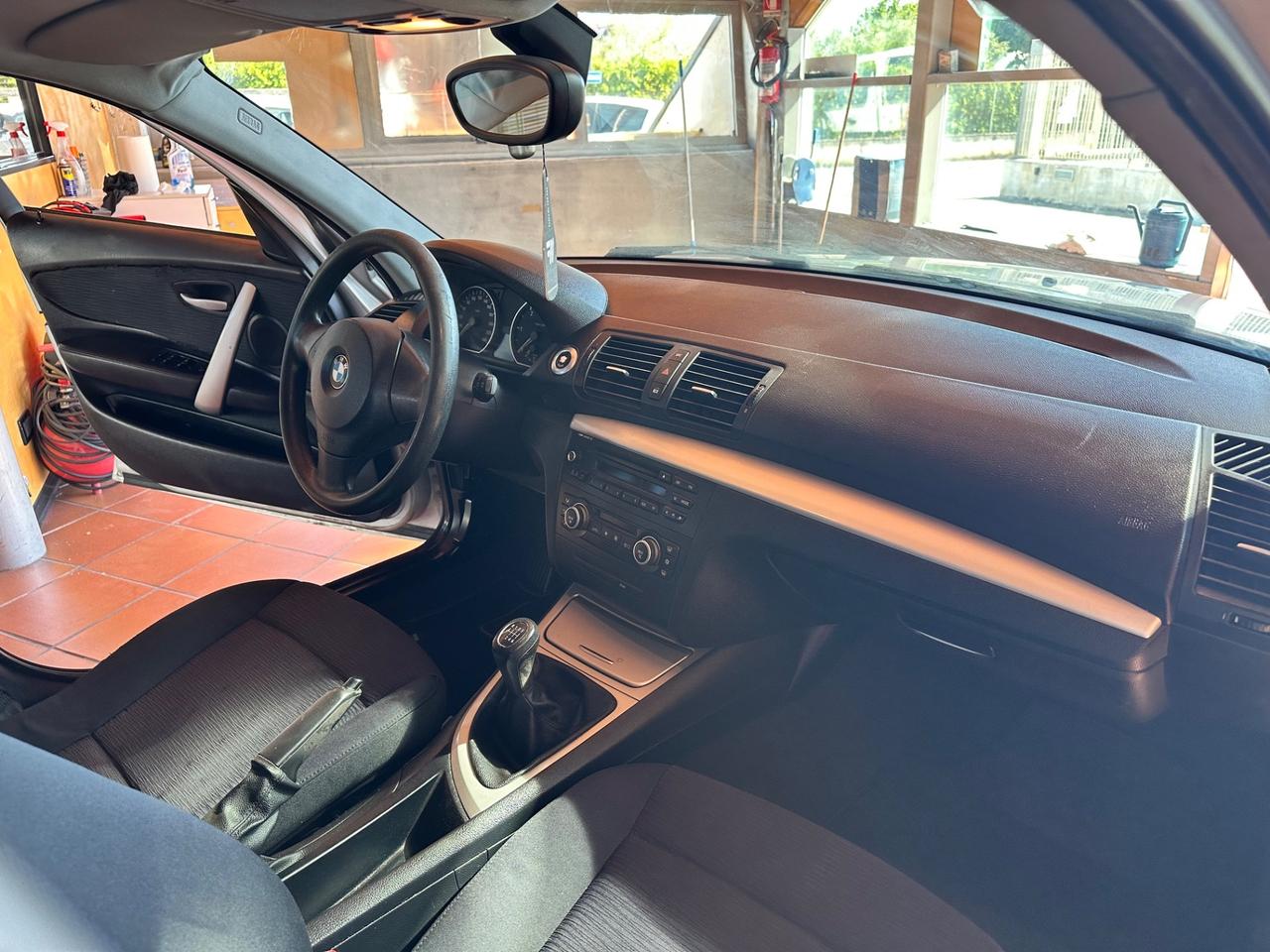 Bmw 118d cat 5 porte Attiva