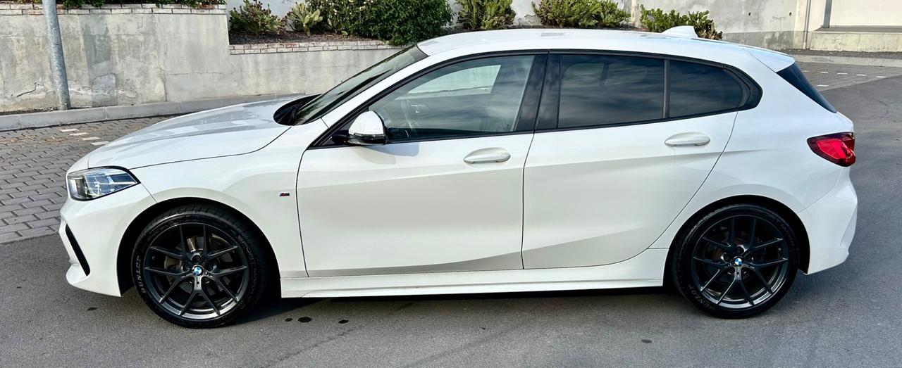 Bmw 118 118d 5p. Msport