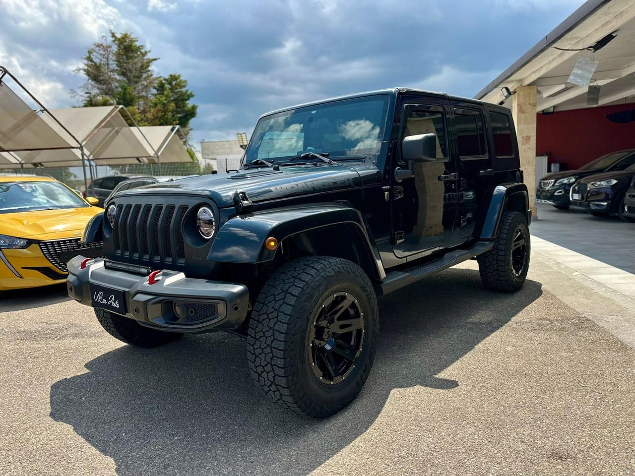Jeep Wrangler Unlimited 2.8 Auto Sahara Hard-Top