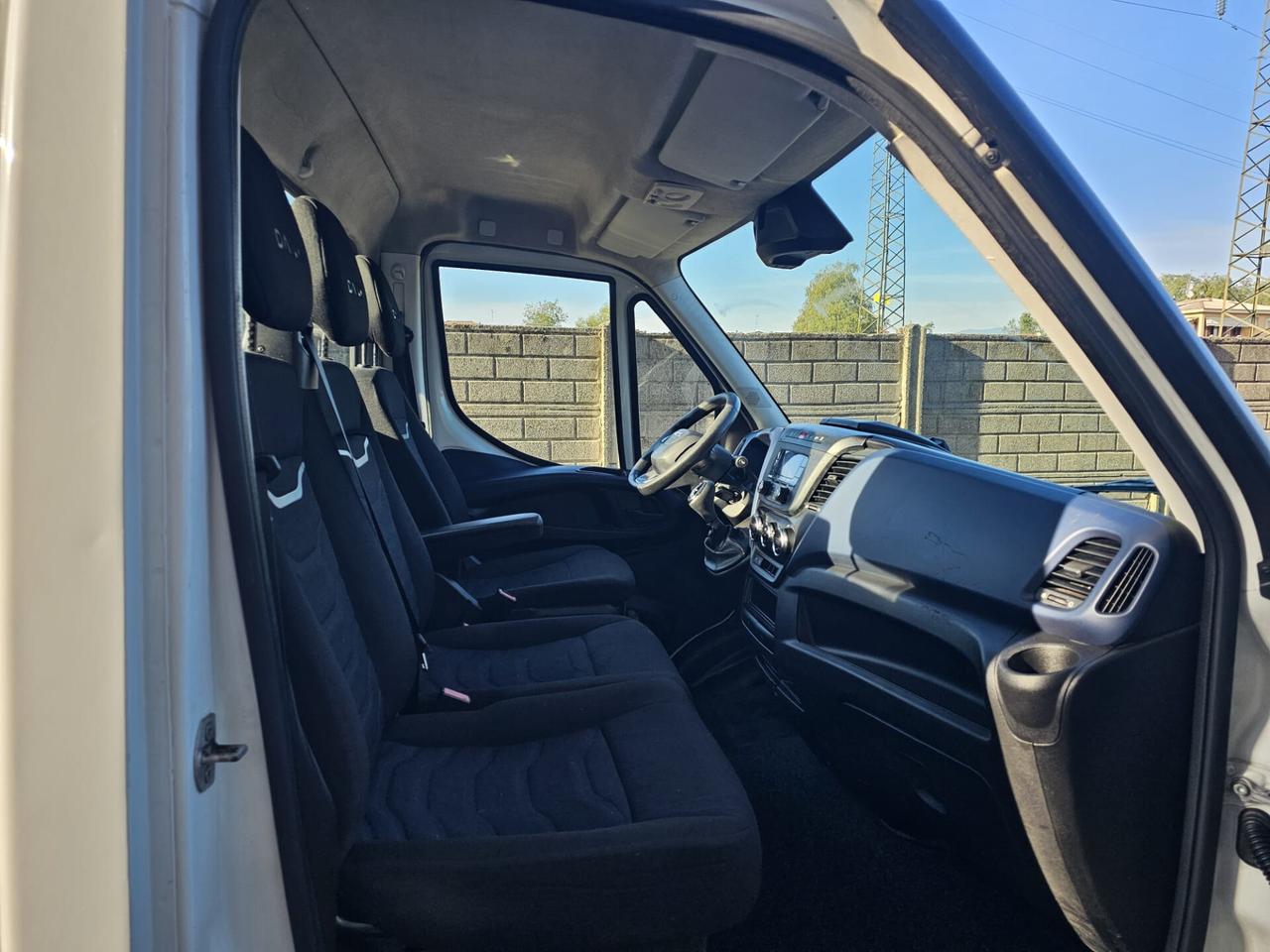 Iveco Daily 35S14 2.3 HPT a Telaio
