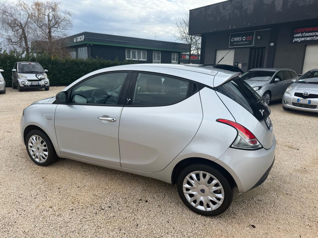 Lancia Ypsilon 1.2 69 CV 5 porte Silver
