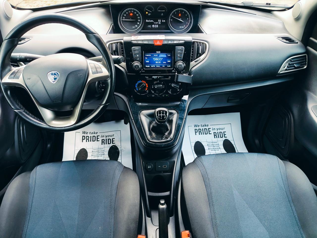 Lancia Ypsilon 1.2 69 CV 5 porte S&S Platinum