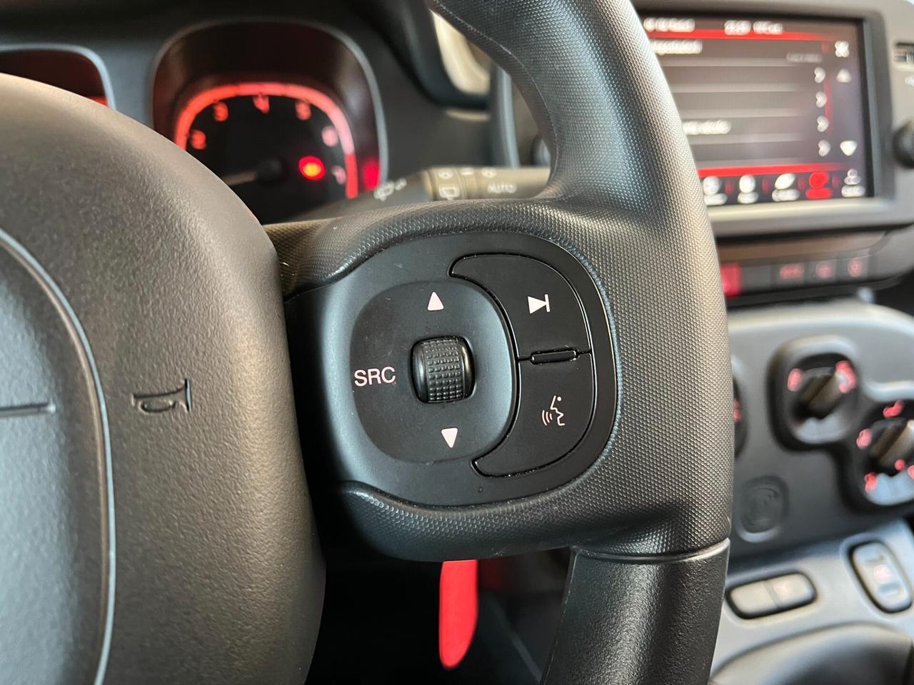 Fiat Panda 1.0 HYBRID 70cv CROSS - PREZZO REALE