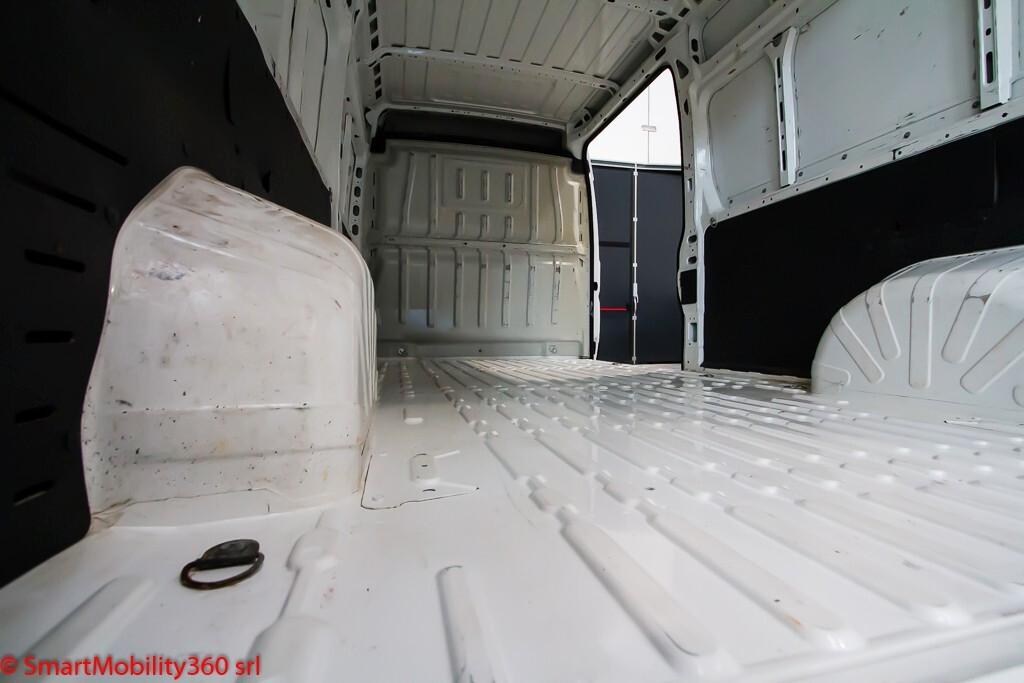 Peugeot Boxer 333 L3H2 2.2 BlueHDi 140cv S&S - Leggi descrizione!