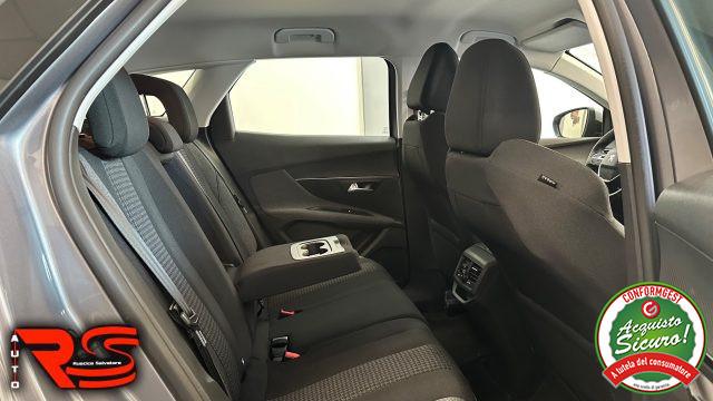PEUGEOT 3008 BlueHDi 130 S&S EAT8 Crossway
