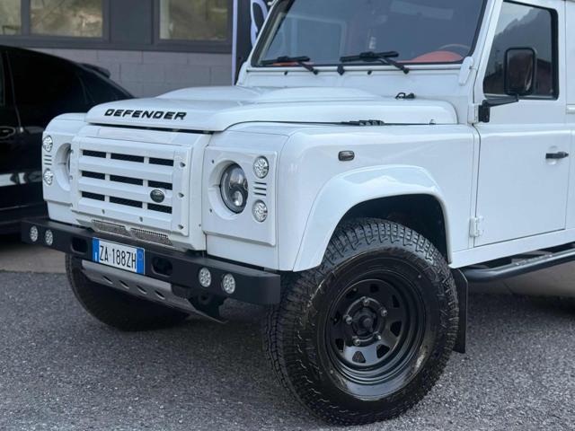 LAND ROVER Defender 2.2 TD4 Hard Top N1