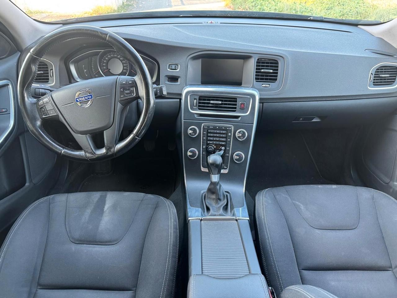 Volvo V60 D2
