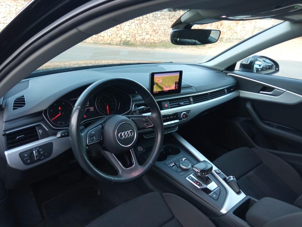 Audi A4 Avant 2.0 TDI S-Line 190 CV S-Tronic