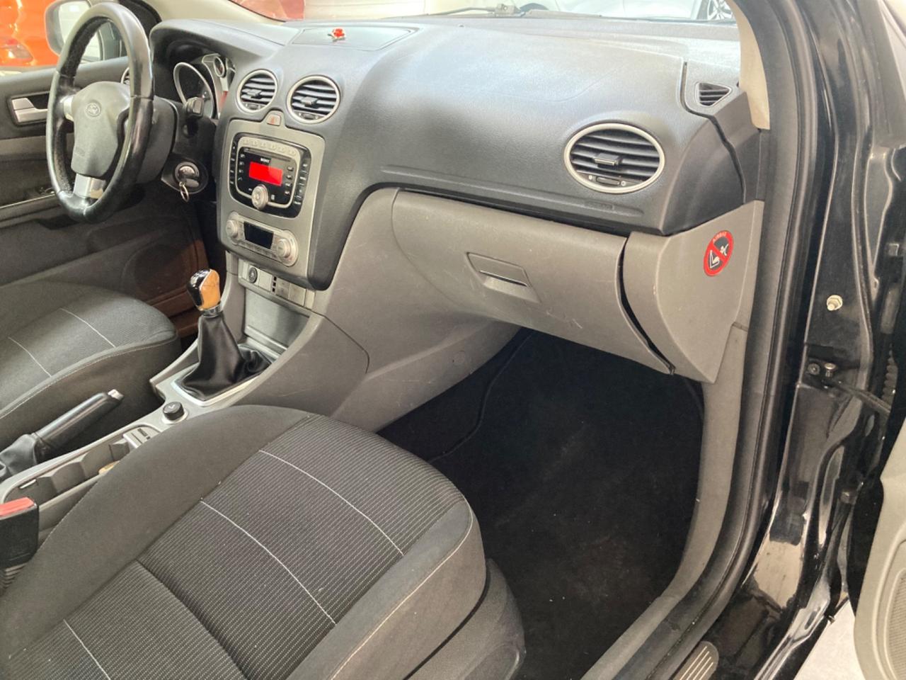 Ford Focus 2.0 (145CV) 5p. Bz.- Met. Tit.