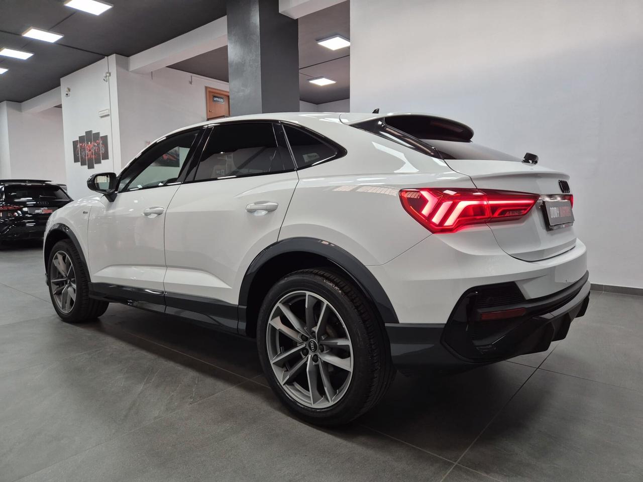 AUDI Q3 SPORTBACK 35 TDI S-TRONIC S-LINE