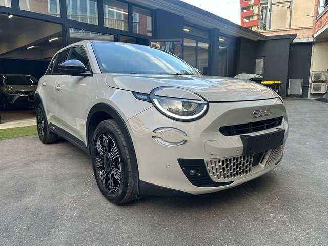 Fiat 600 1.2 Hybrid 145cv Auto + LED + Navi + Cerchi R18