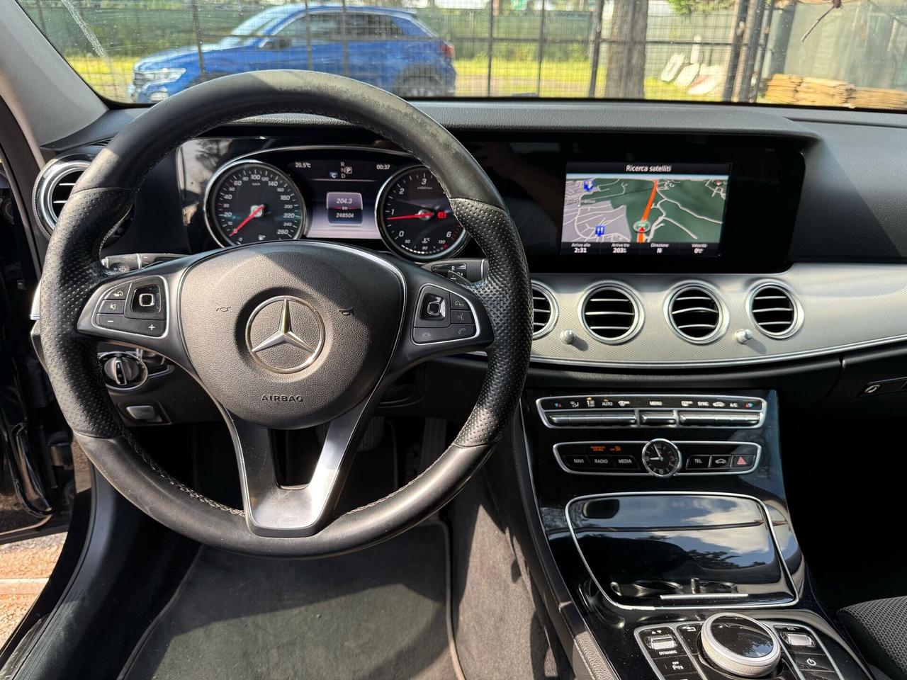 Mercedes-benz E 200 E 200 d Auto Premium FULL OPTIONAL KM CERTIFICATI GARANZIA 12 MESI DISTRIBUZIONE FATTA 230000 KM