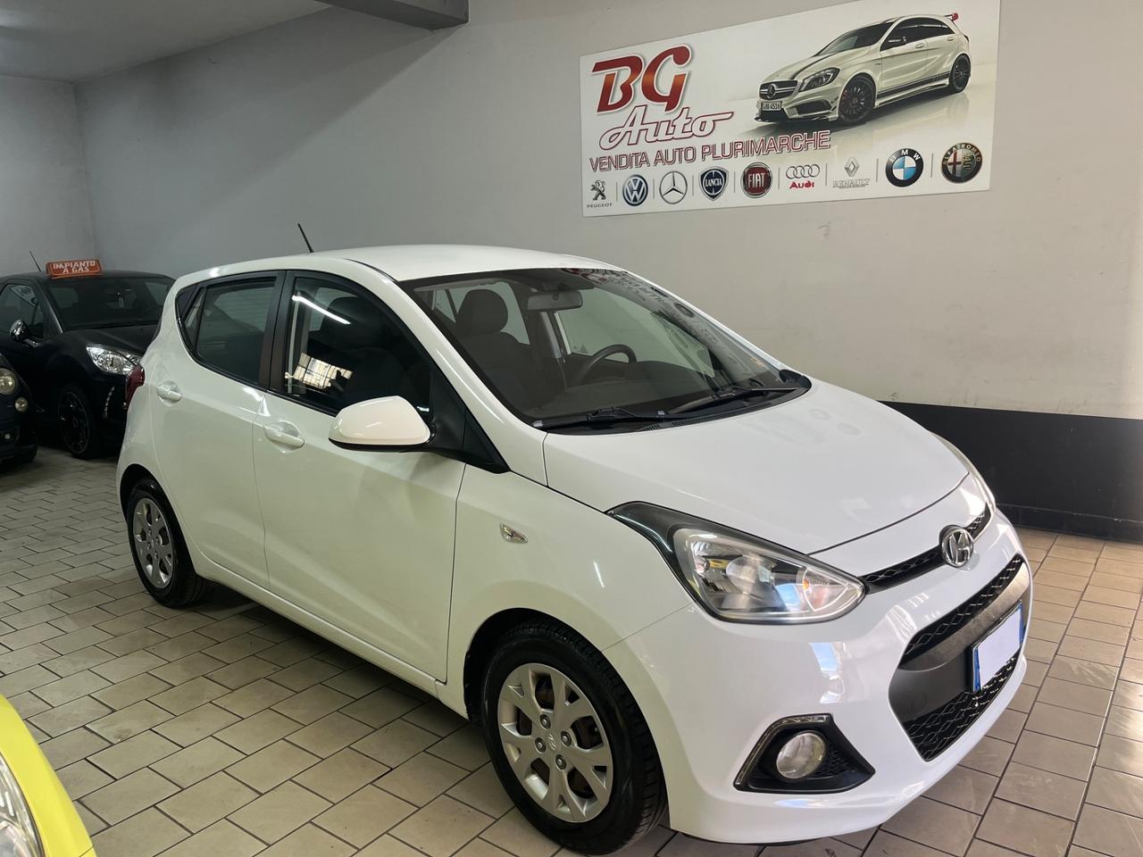 Hyundai i10 1.0 full optional