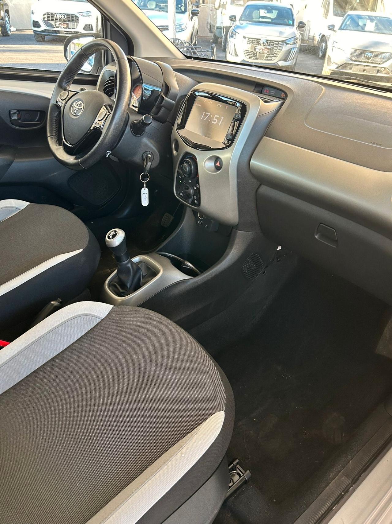 Toyota Aygo 1.0 69 cv CV 5 porte