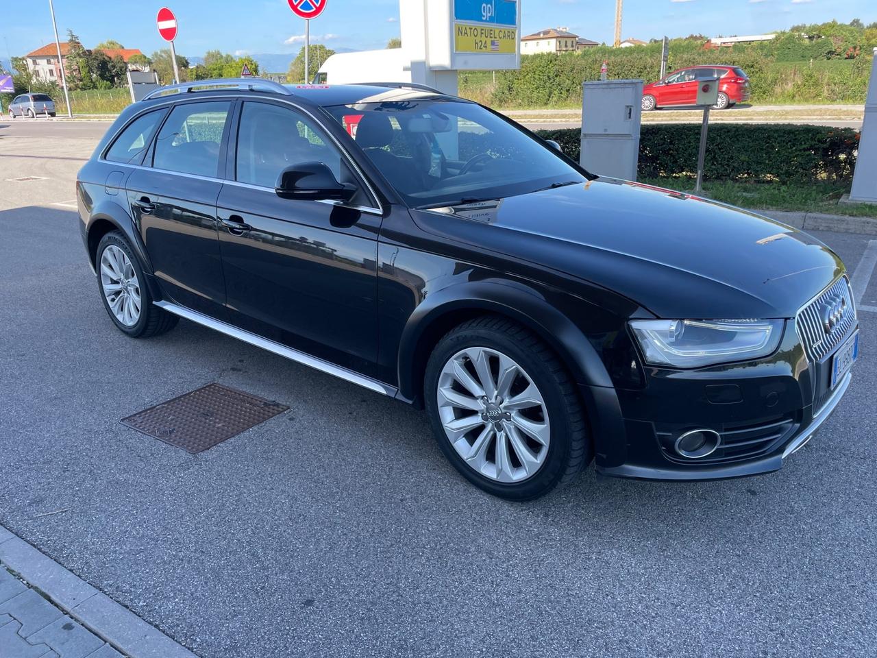 Audi A4 allroad 2.0 TDI 177 CV Advanced manuale 6