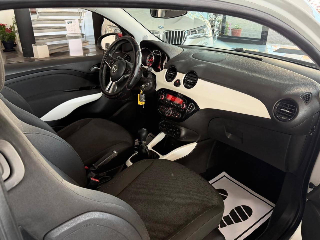 Opel Adam 1.2 70 CV