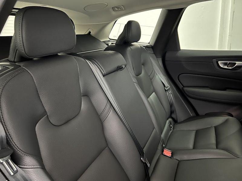 Volvo XC60 XC60 B5 AWD automatico Plus Dark