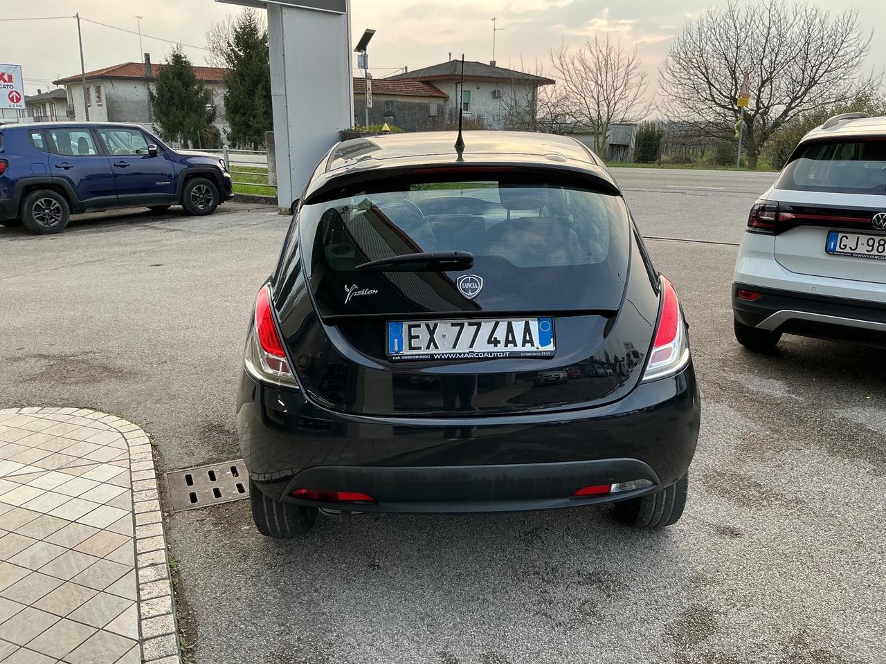 Lancia Ypsilon 1.2 benzina km 75000