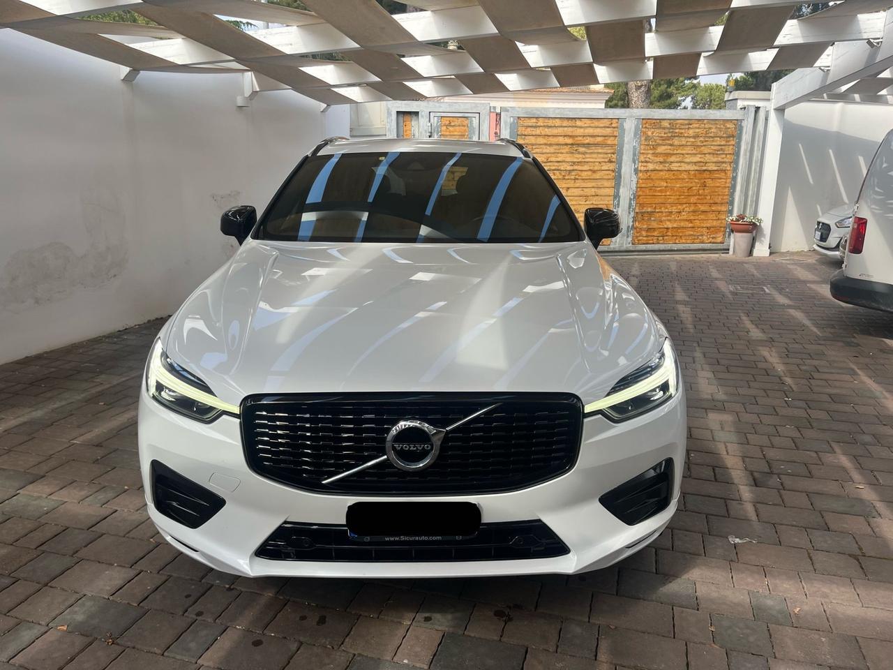 Volvo XC 60 XC60 B4 (d) Geartronic R-design