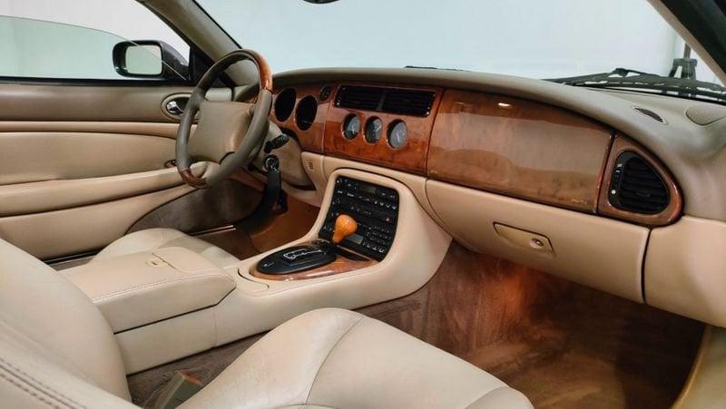 Jaguar XK XK8 ISCRITTA ASI + CERTIFICATO d' AUTENTICITA' JAGUAR