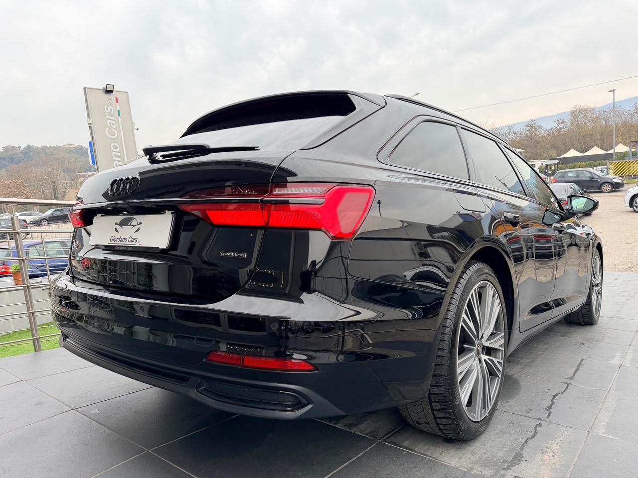 Audi A6 Avant 40 2.0 TDI quattro ultra S tronic line black edition