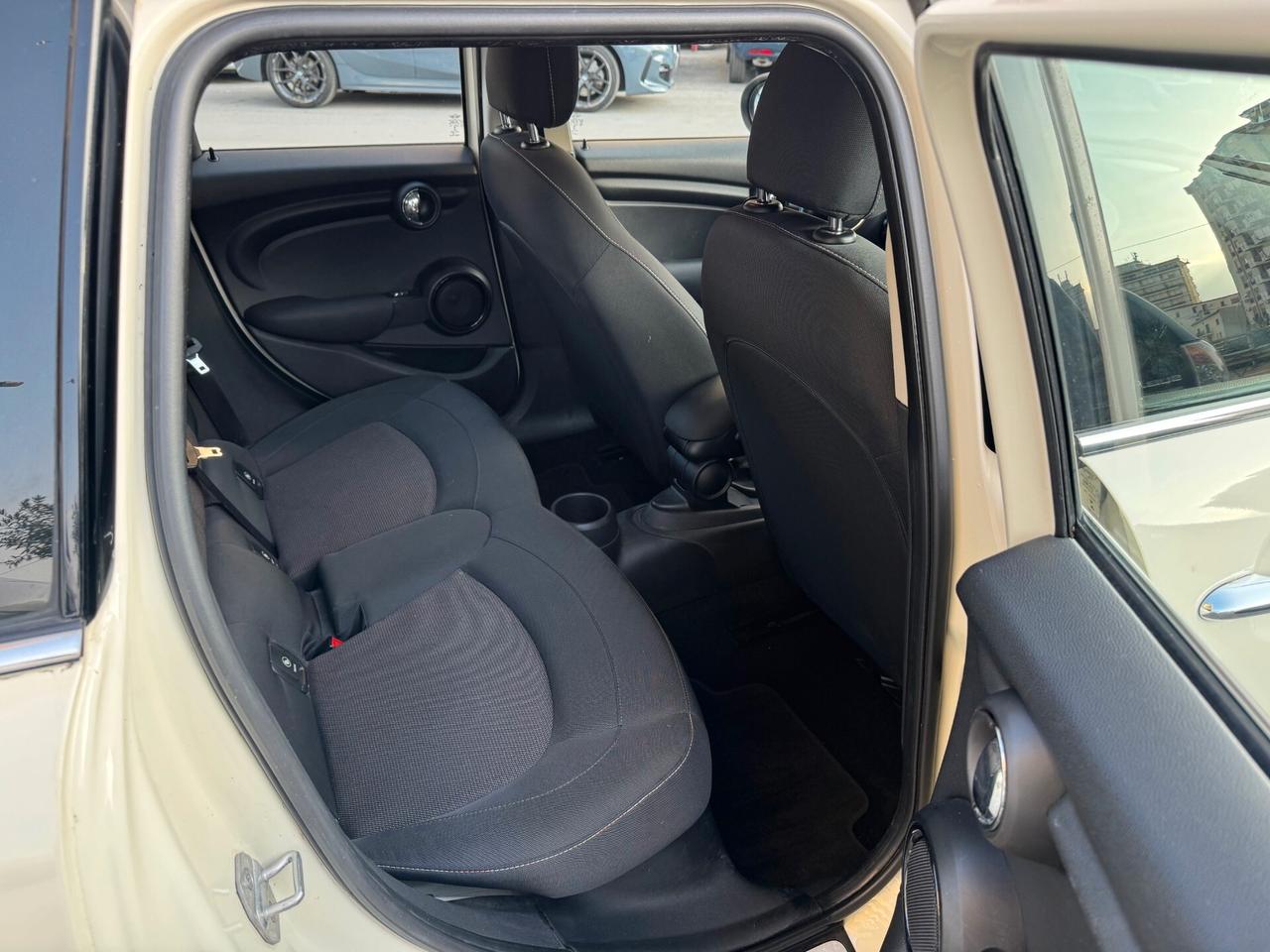 Mini 1.5 One D 5 porte